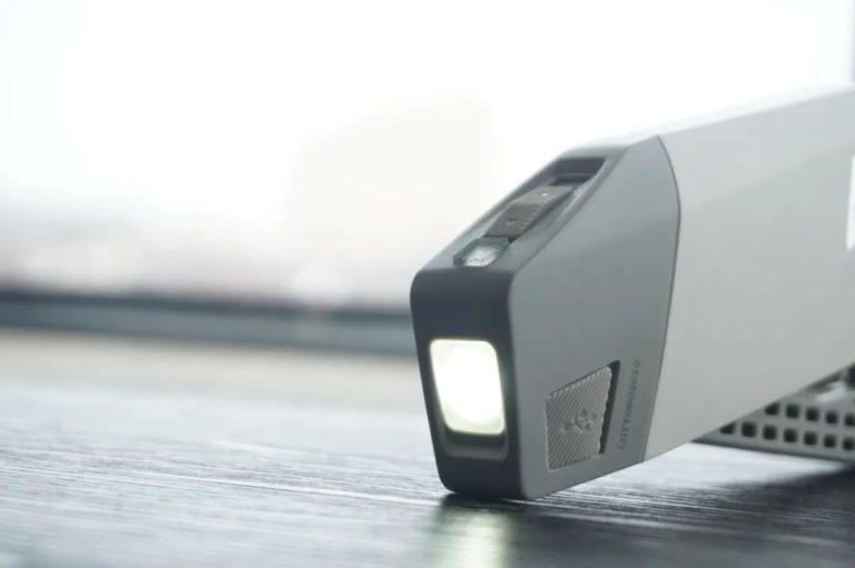 評(píng)測(cè) | Fenix E-STAR 災(zāi)難來(lái)臨，這或許就是你最后的生命之光